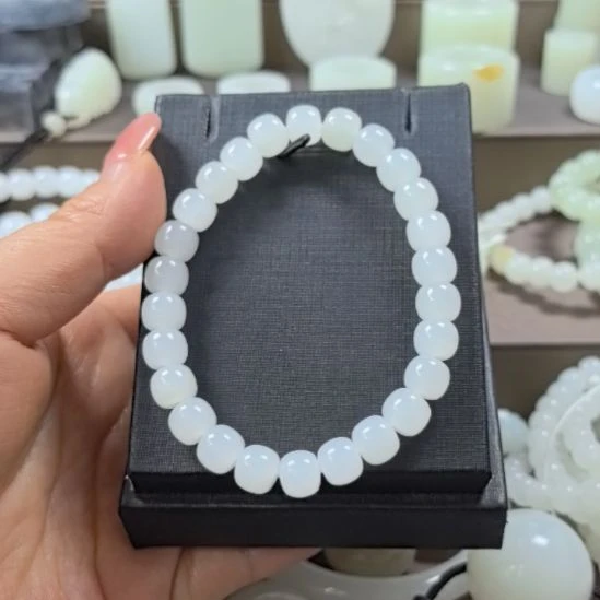 和田玉未镶嵌手串