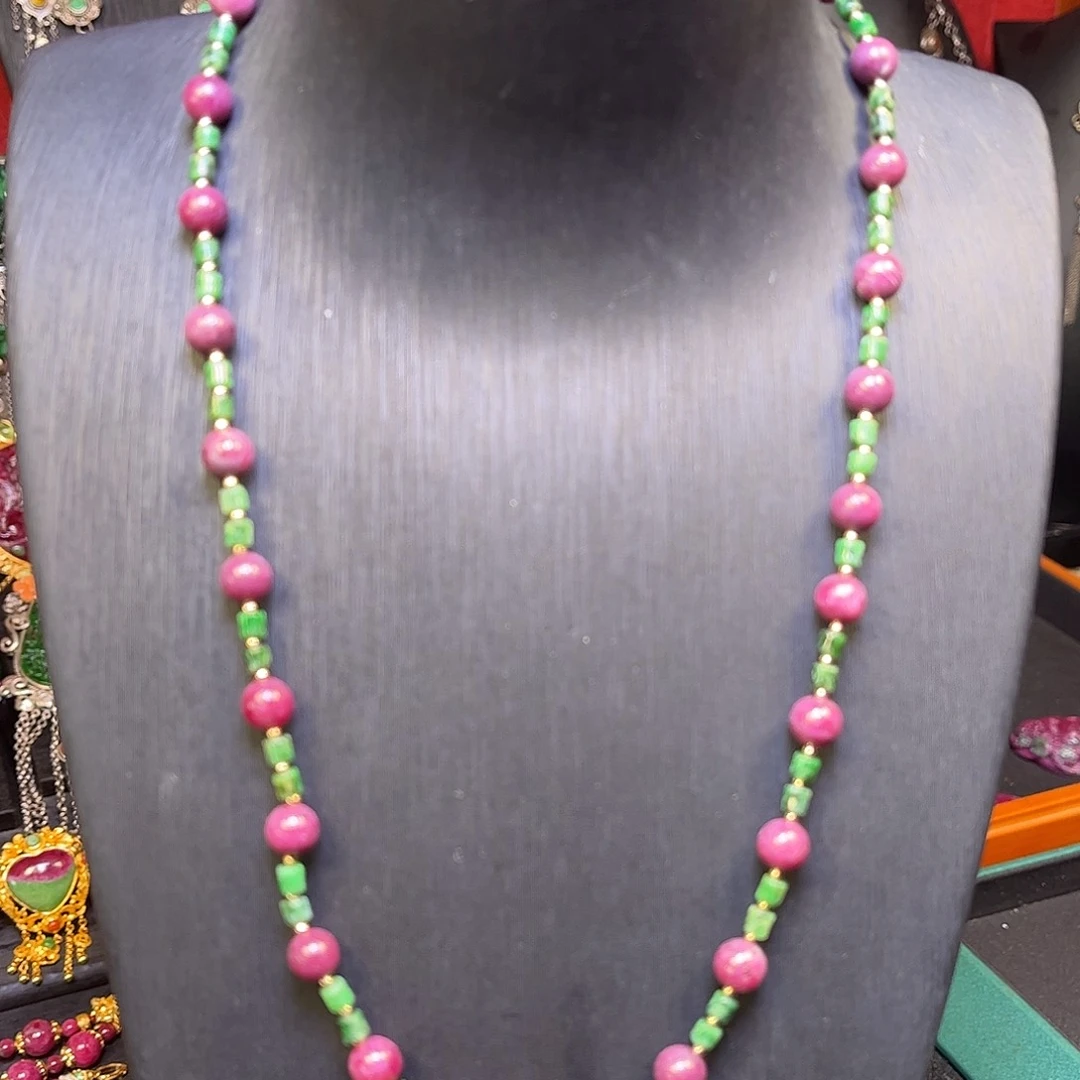 红宝石颈饰未镶嵌