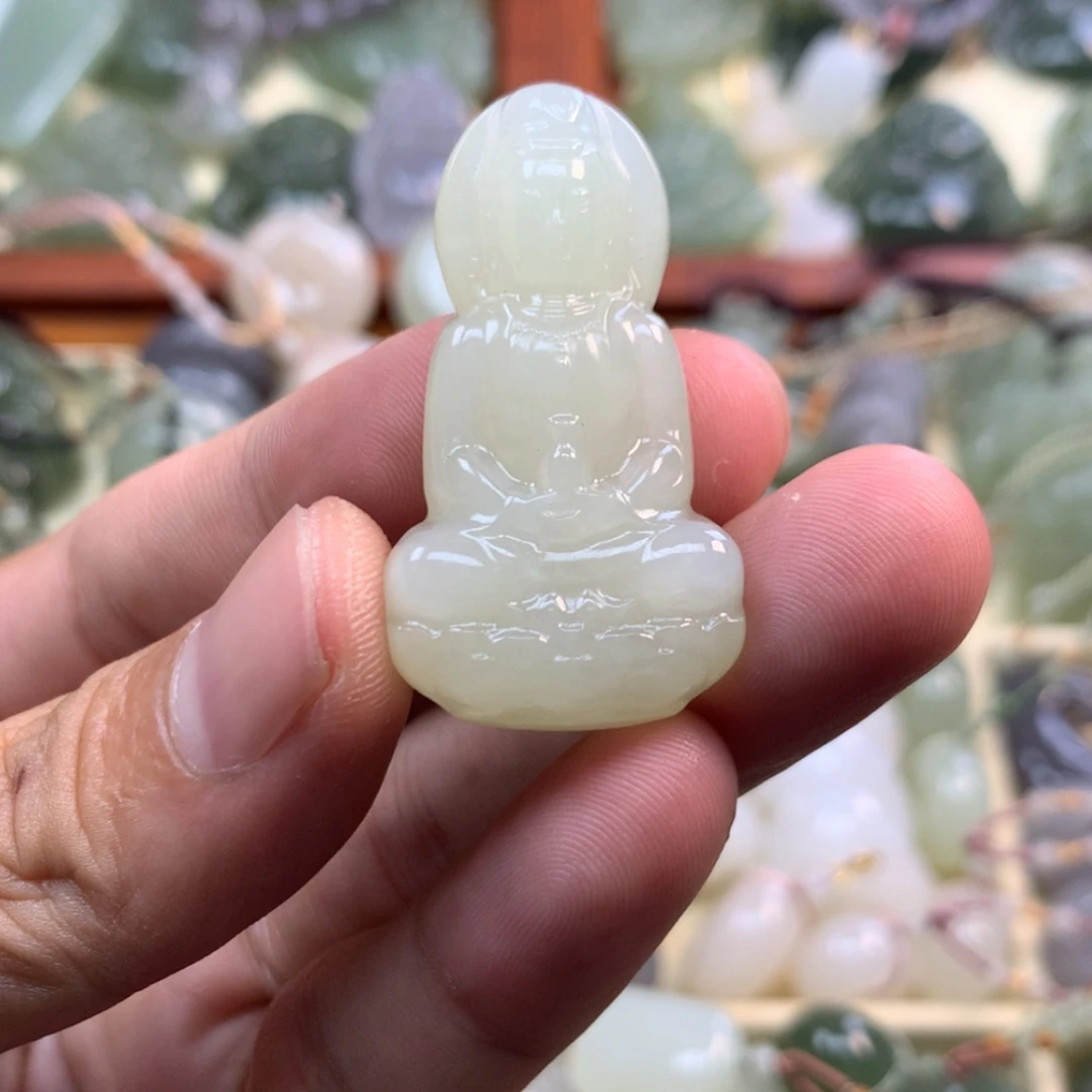 【闪购商品】颈饰未镶嵌和田玉