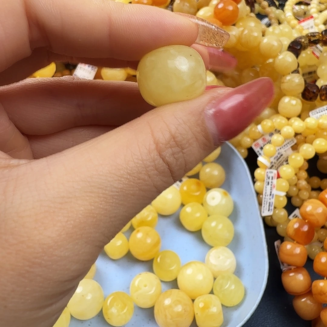 琥珀未镶嵌珠宝奇石