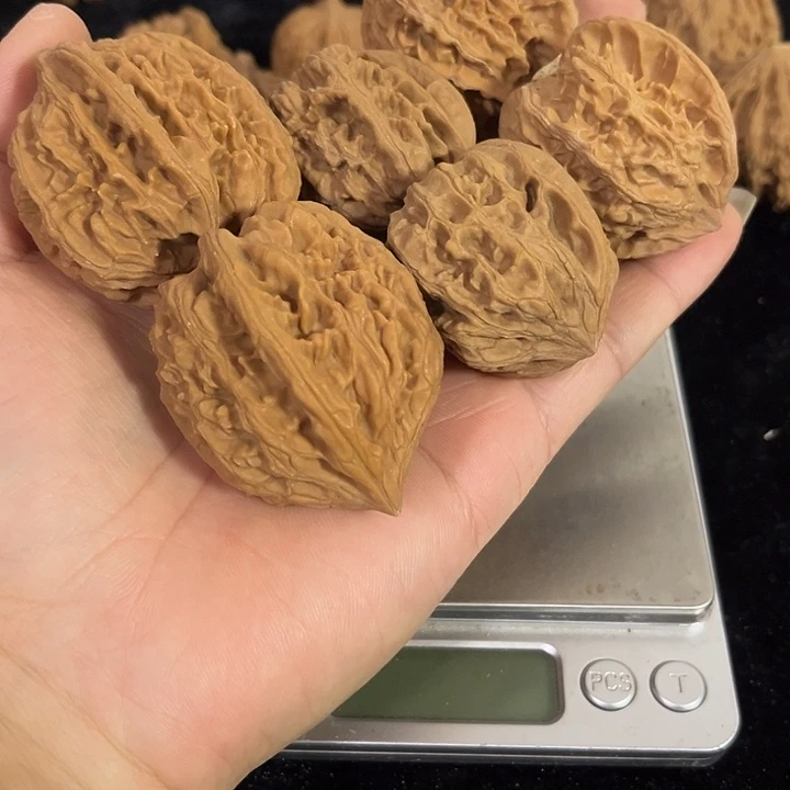 文玩核桃把件开播福利一，钢炮粗筋➕41微瑕鸡心➕公子帽