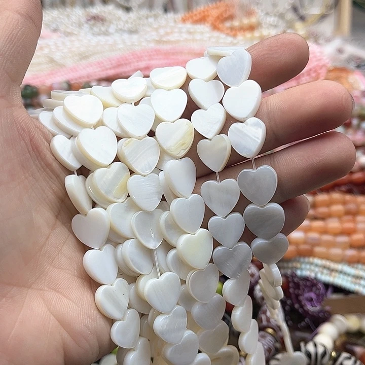 玛瑙/玉髓珠宝半成品未镶嵌一条白贝爱心