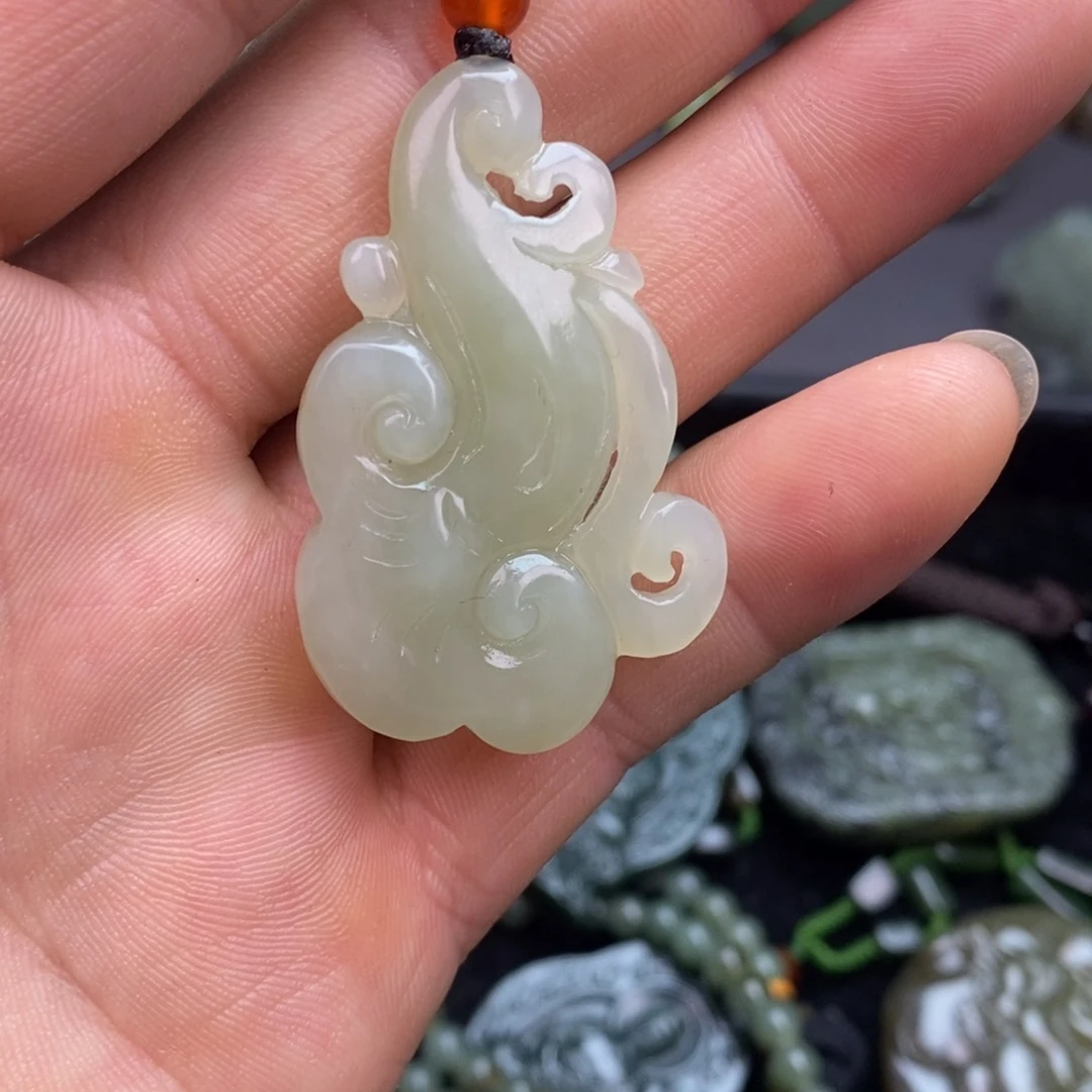 和田玉颈饰未镶嵌