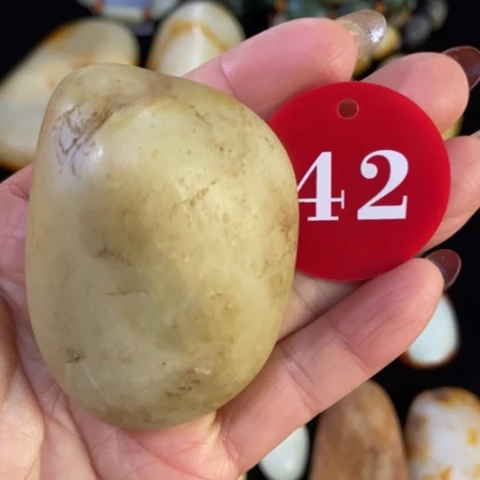 和田玉（糖玉）未镶嵌挂件