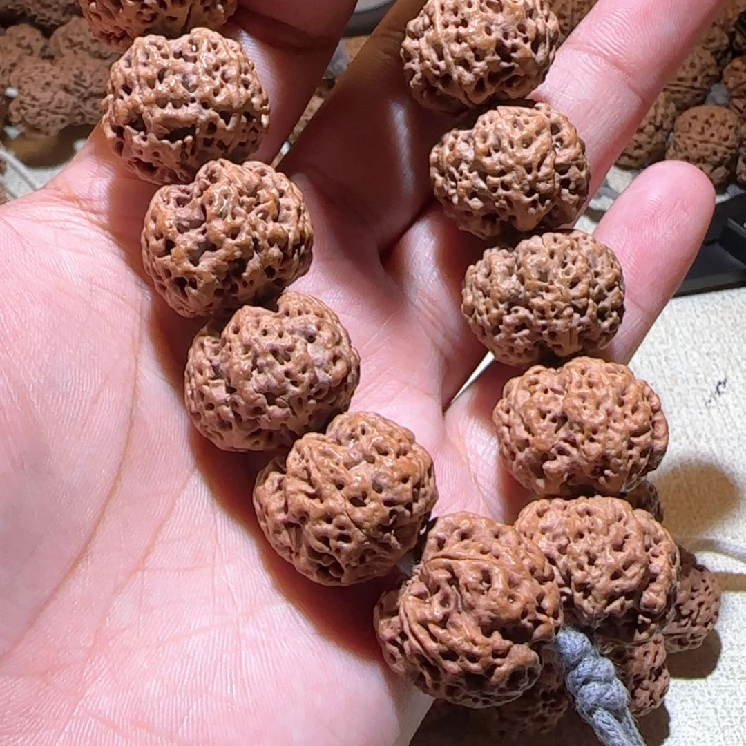 航***.金刚菩提吊坠蜂窝