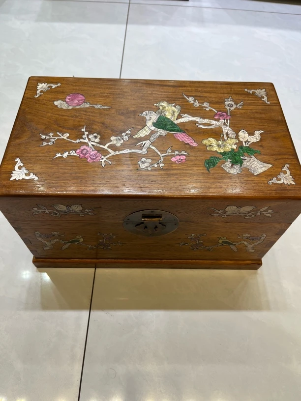 老物件花梨木螺钿镶嵌喜鹊登梅带底座收案箱，40*23*21