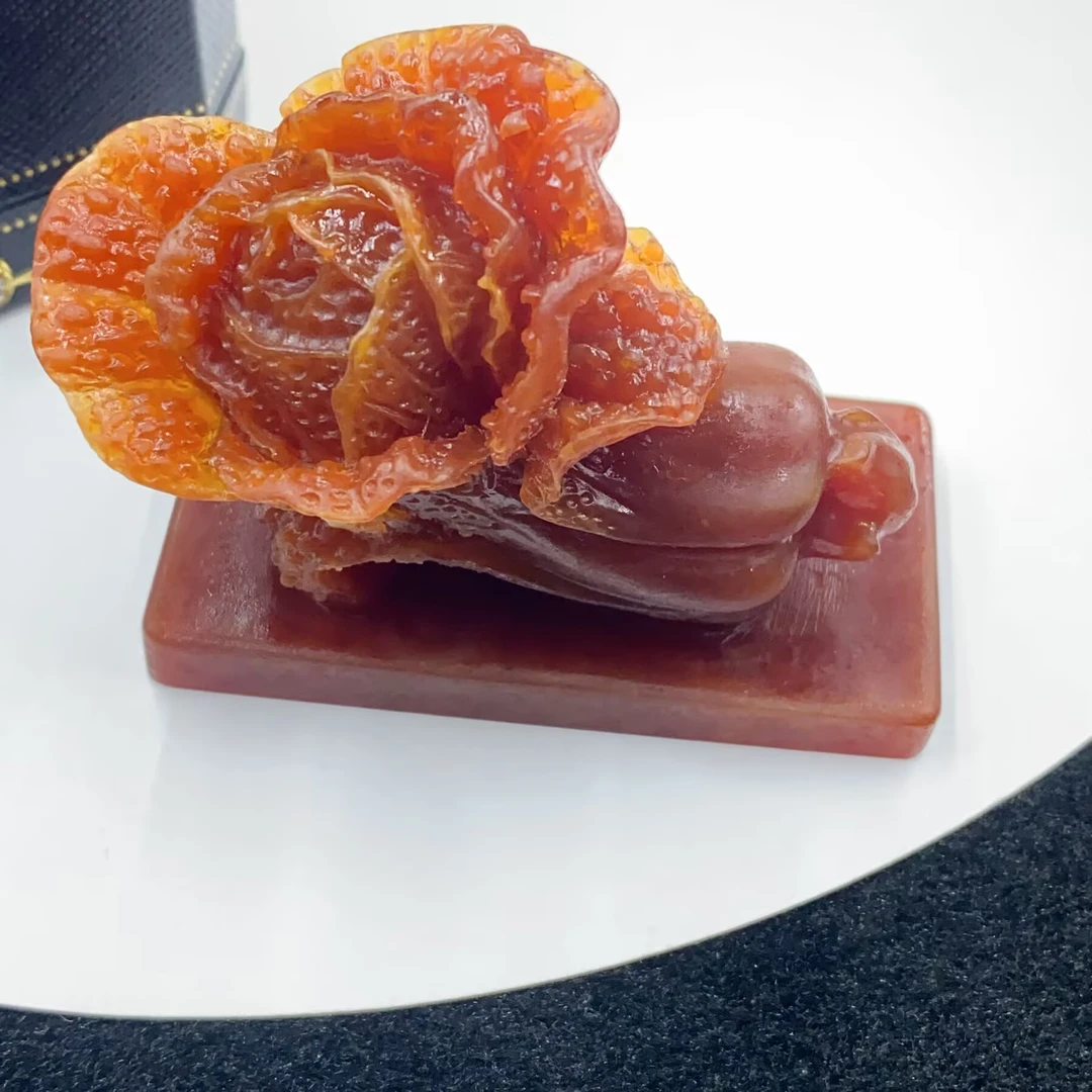 4254  棕色白菜雕刻吊坠百搭多样性发货