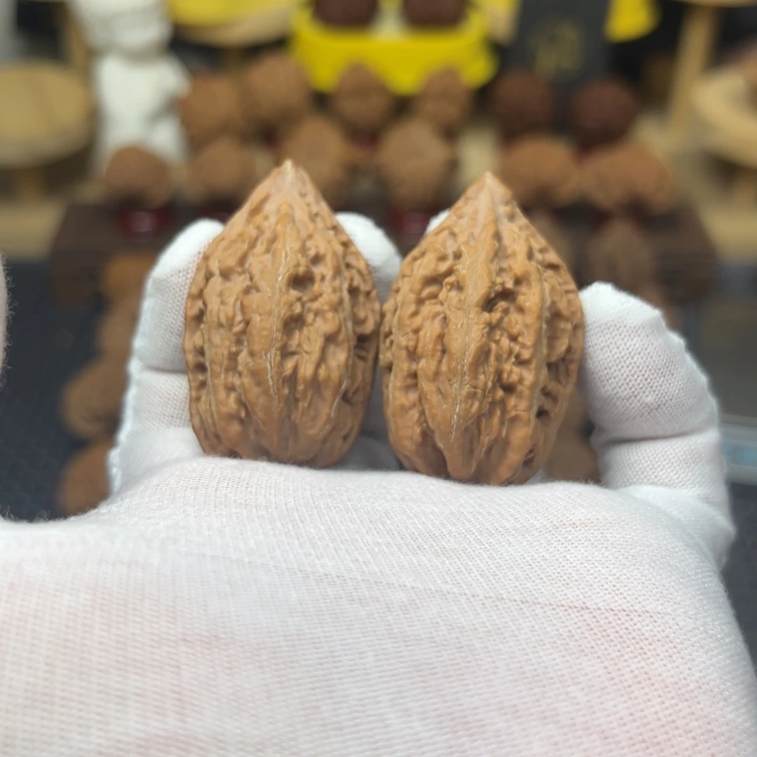 文玩核桃把件大****啊全品吉林苍山秋精对