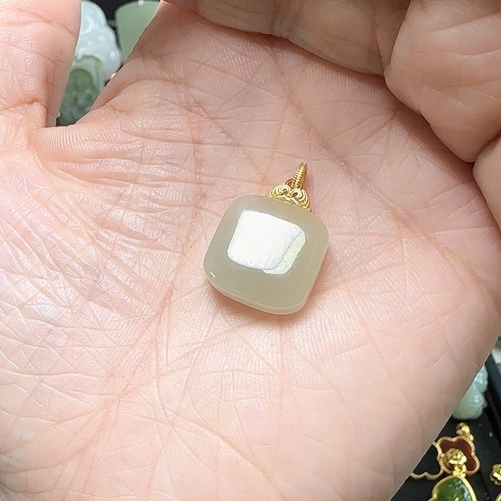 和田玉银S925镶嵌吊坠(不含链)夏*?