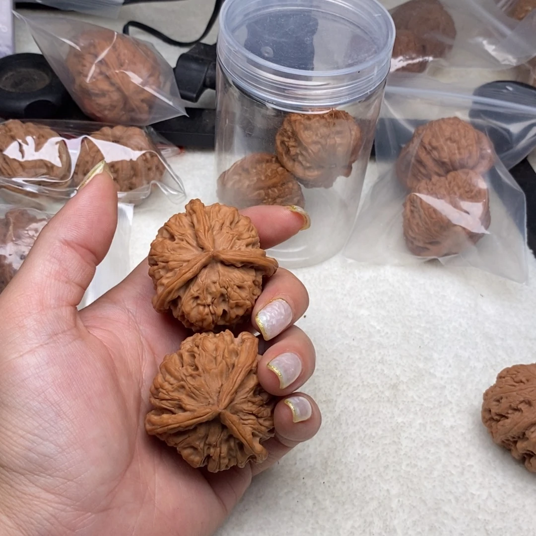 吊坠文玩核桃三棱