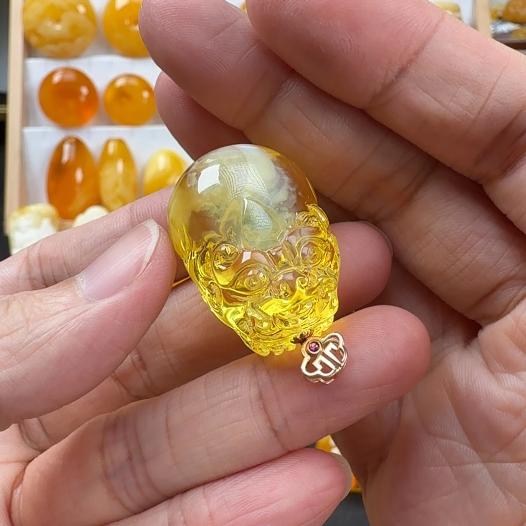 蜜蜡18K金镶嵌颈饰蜜蜡