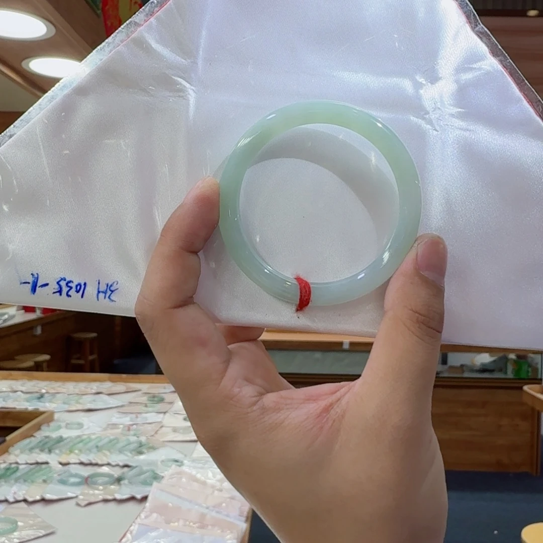 未镶嵌手镯翡翠翡翠