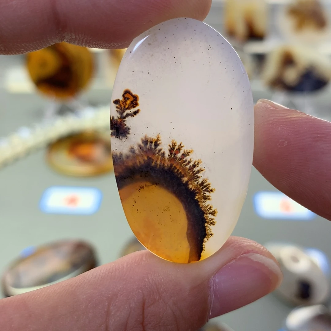 玛瑙/玉髓颈饰未镶嵌