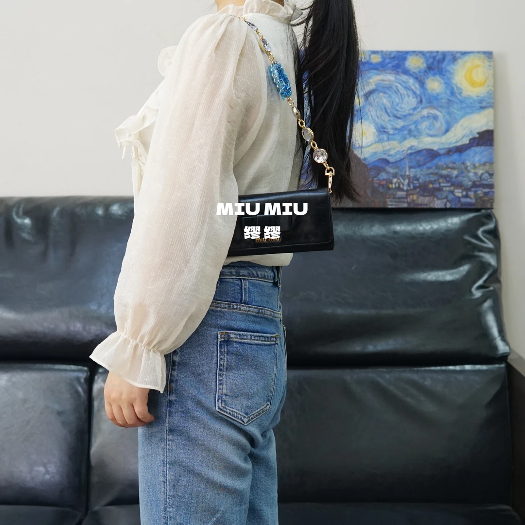 95新 MIU MIU/缪缪 miumiu/黑色蝴蝶结链条包/WJ04313031/3031