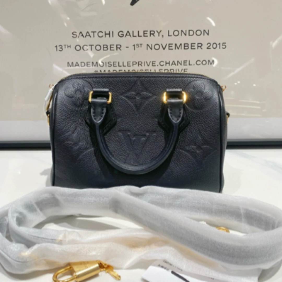 未使用 LouisVuitton/路易威登 lv speedy20all black（13228）