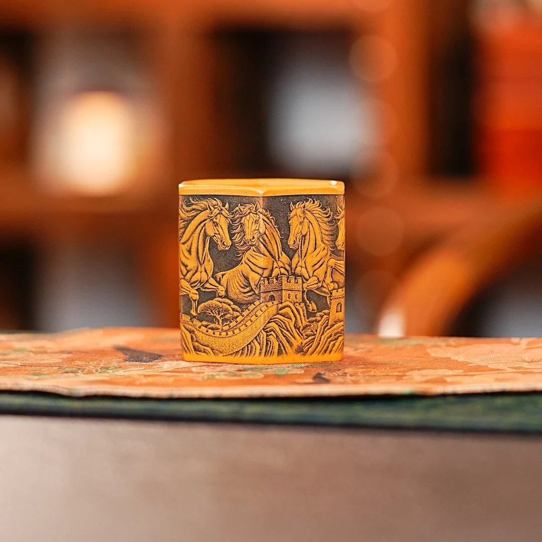 宜兴原矿紫砂全手工黄金段泥刻绘龙马精神六方紫砂主人杯