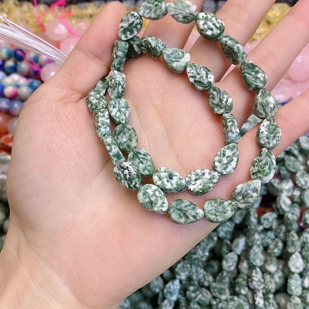 玛瑙/玉髓合金珠宝半成品雕刻树叶随机一条装散珠