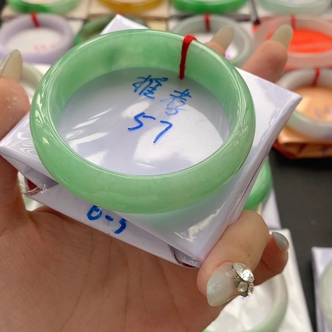 翡翠手镯未镶嵌采*手镯