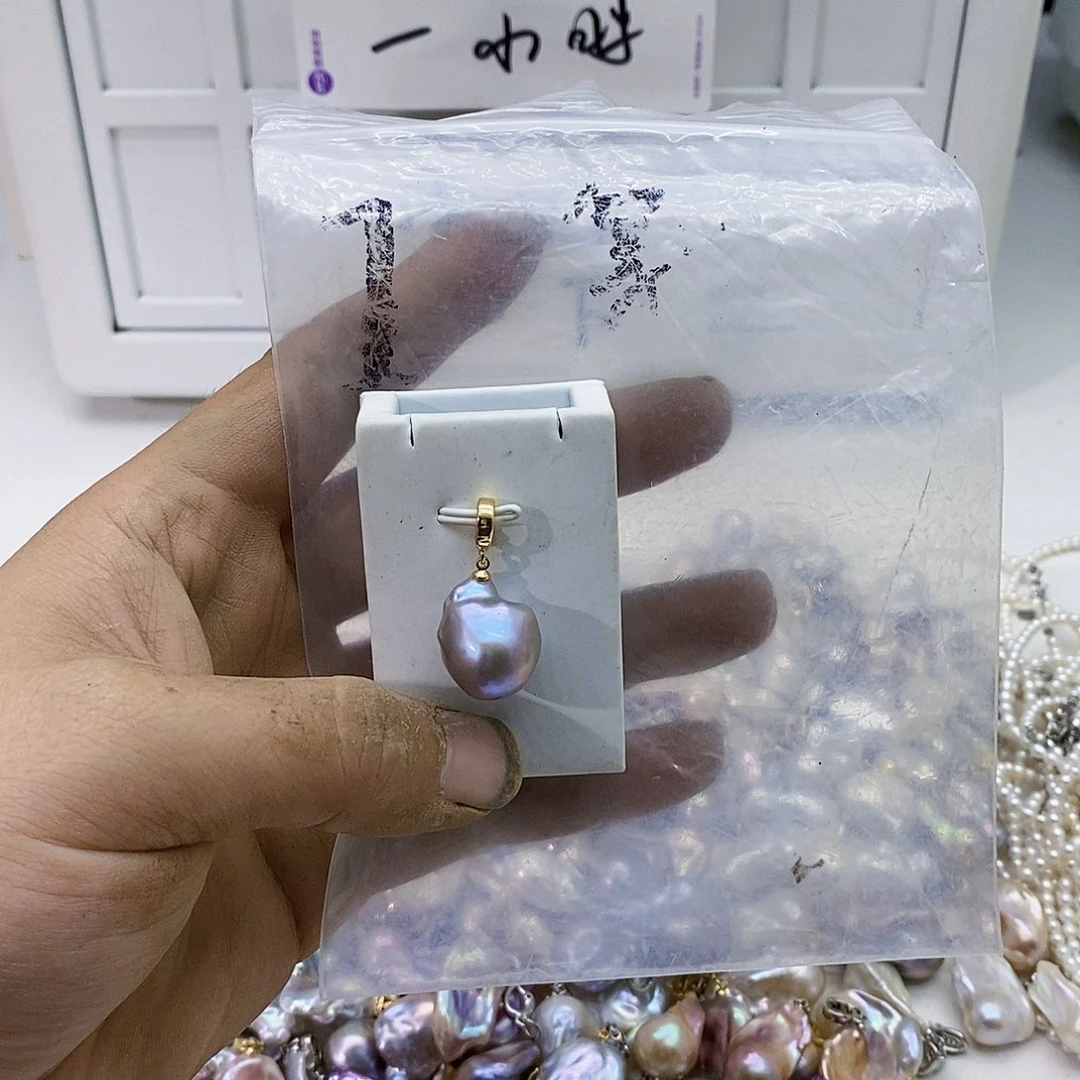 淡水珍珠合金颈饰