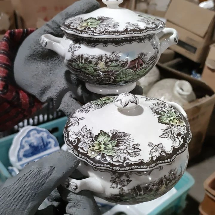 摆件陶瓷盘子碗啥都有