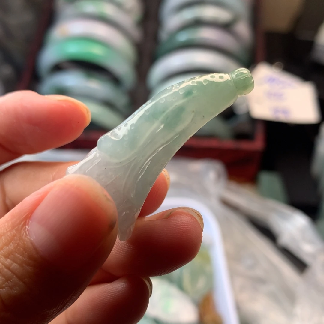 定制翡翠未镶嵌白菜