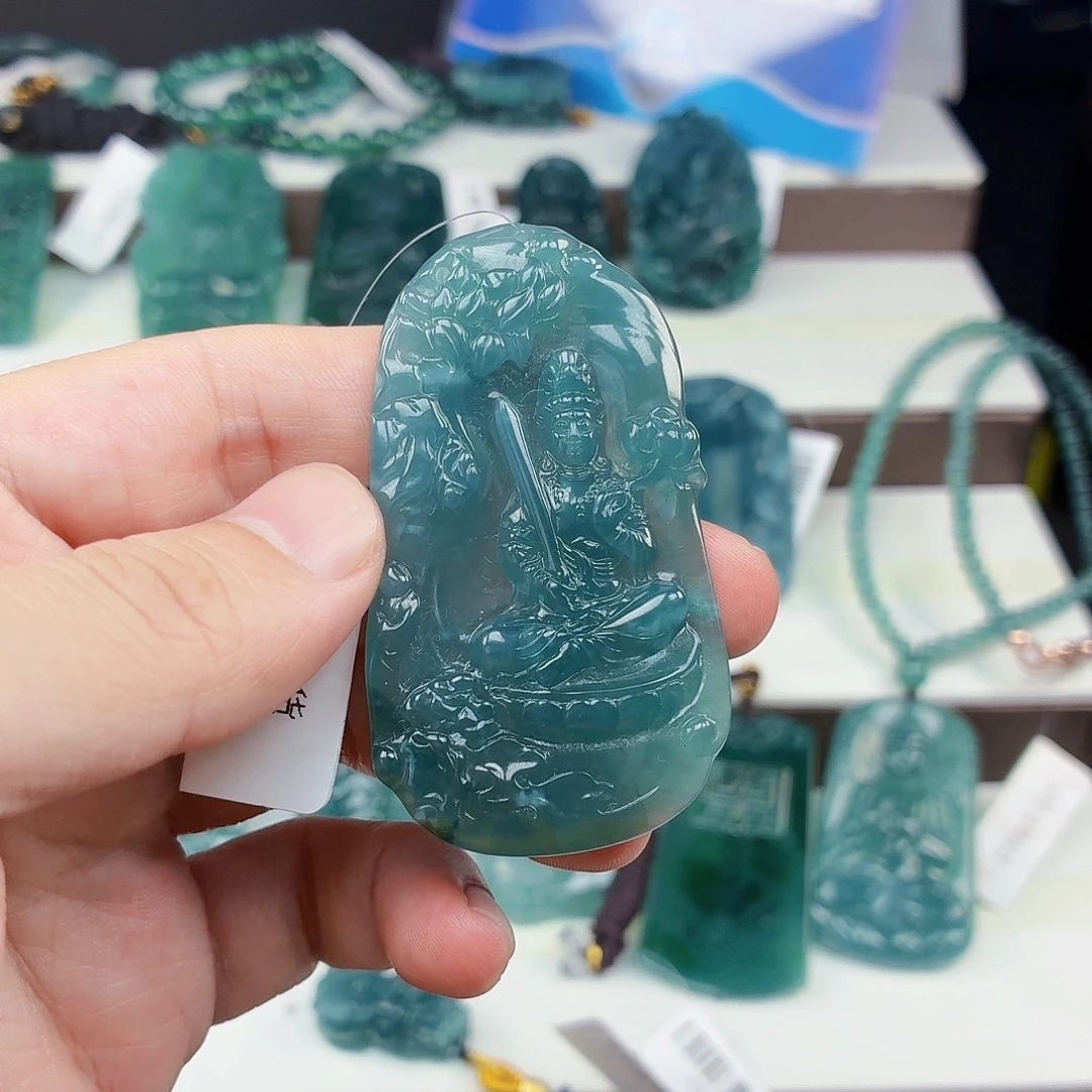 翡翠未镶嵌颈饰117