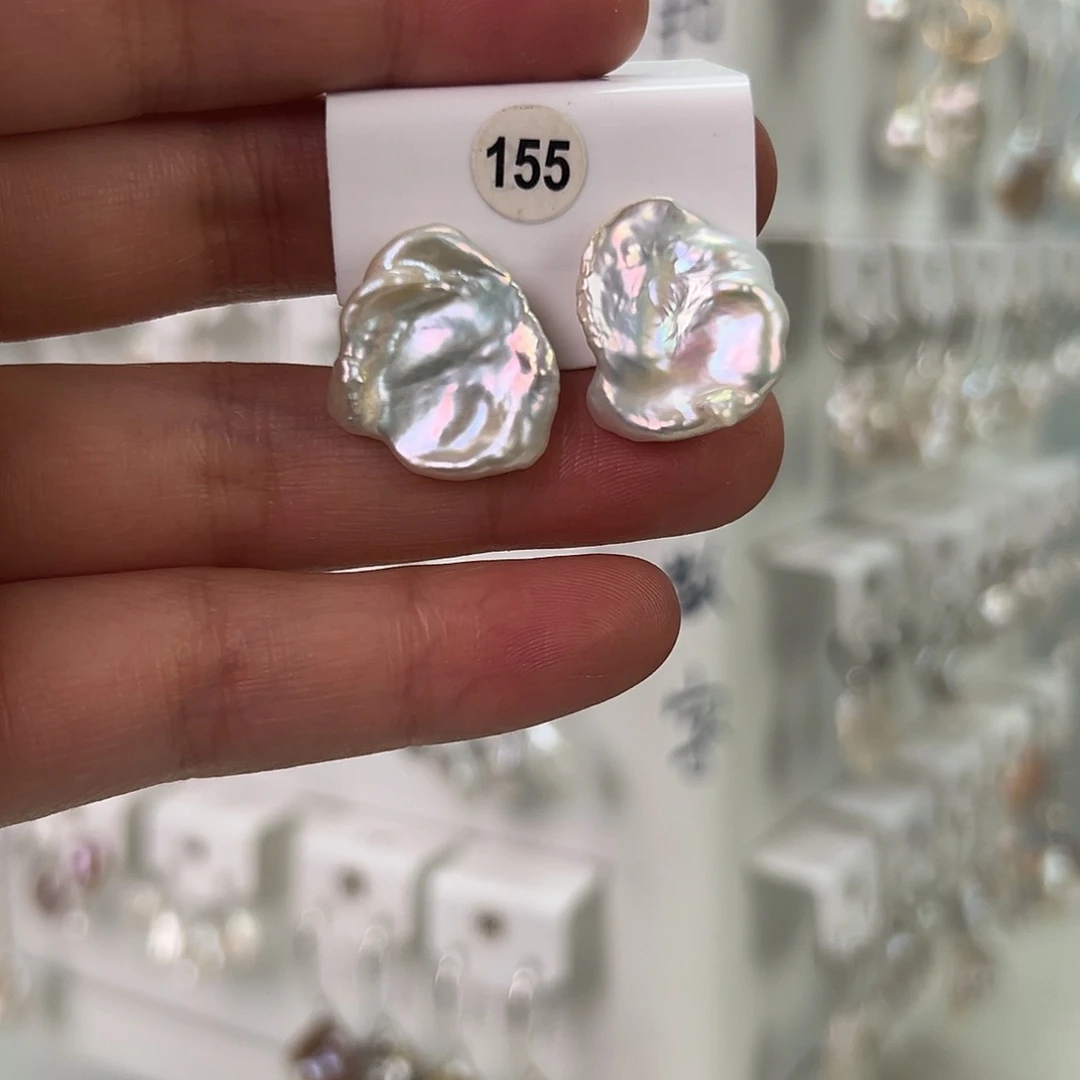 非金属巴洛克花瓣耳饰