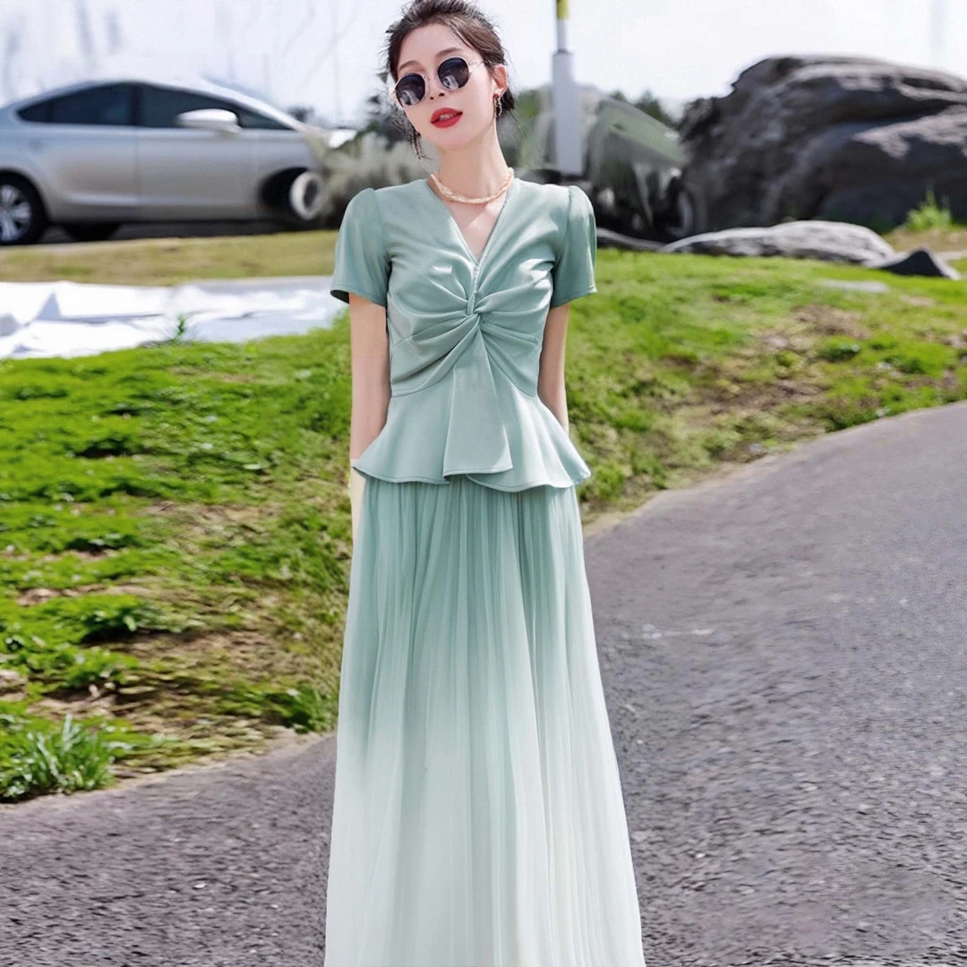 A【两件套】【有里布】2025夏时尚法式气质设通勤V领上衣半身裙D1629