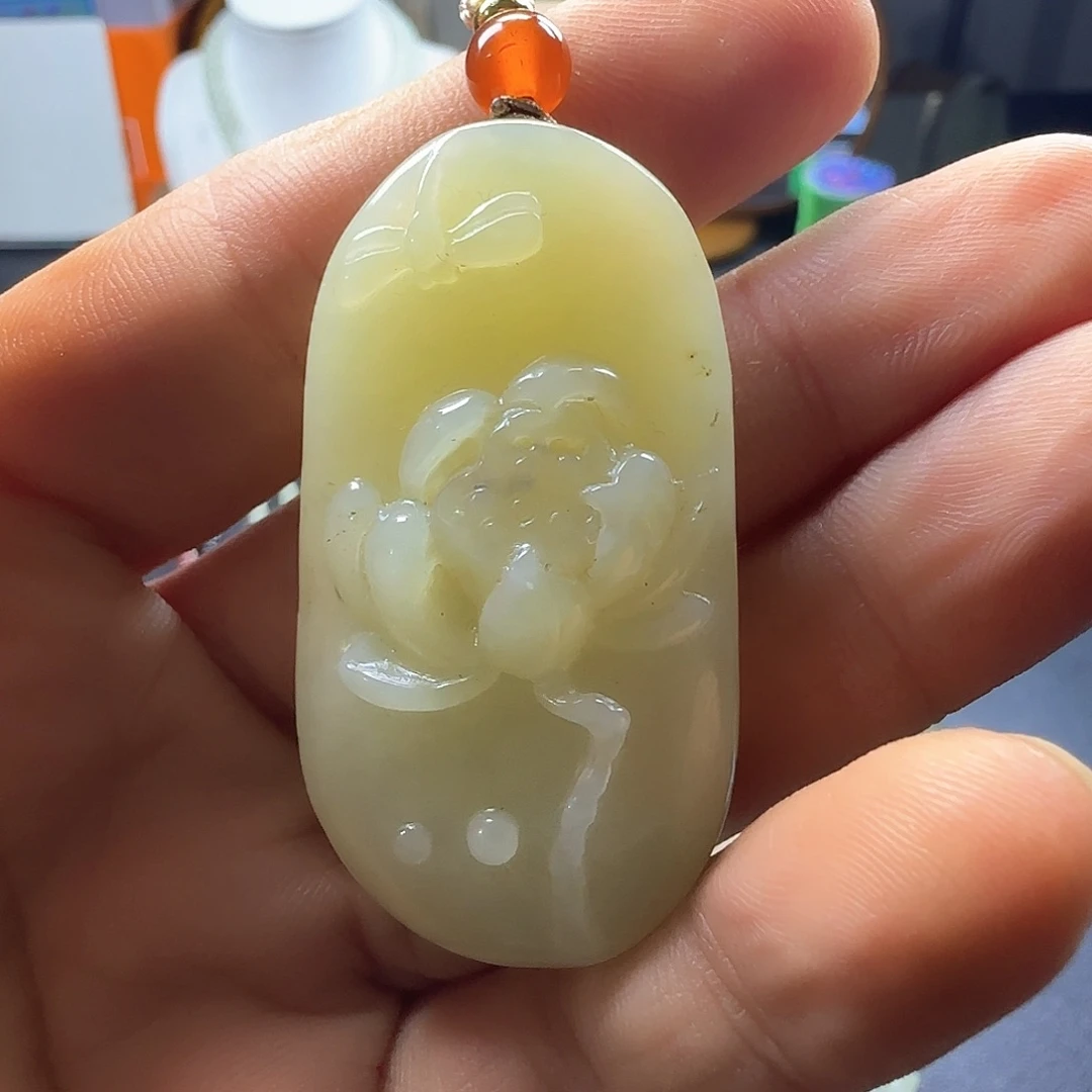 和田玉（糖玉）未镶嵌颈饰学习料