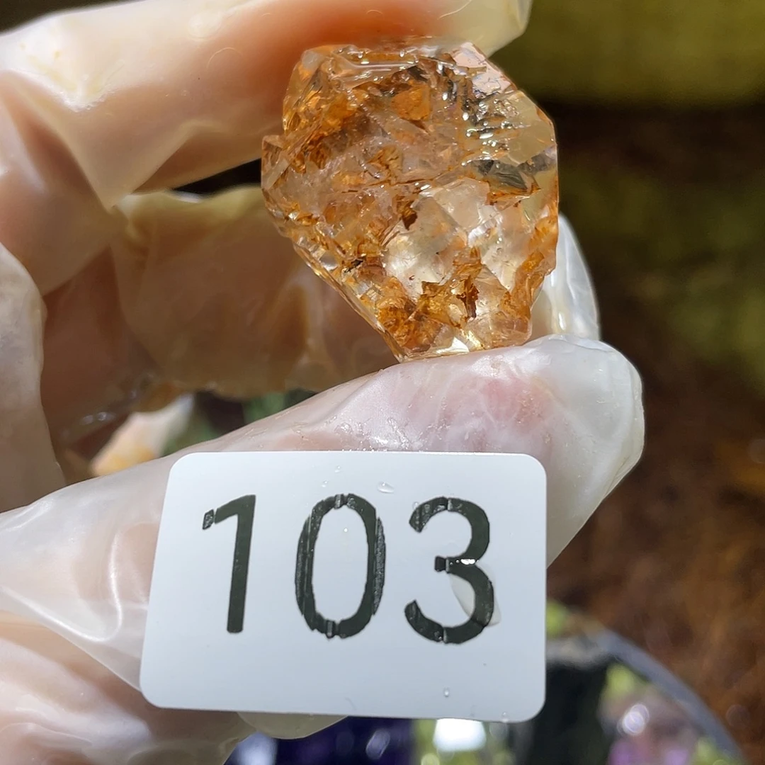 未镶嵌水晶珠宝半成品