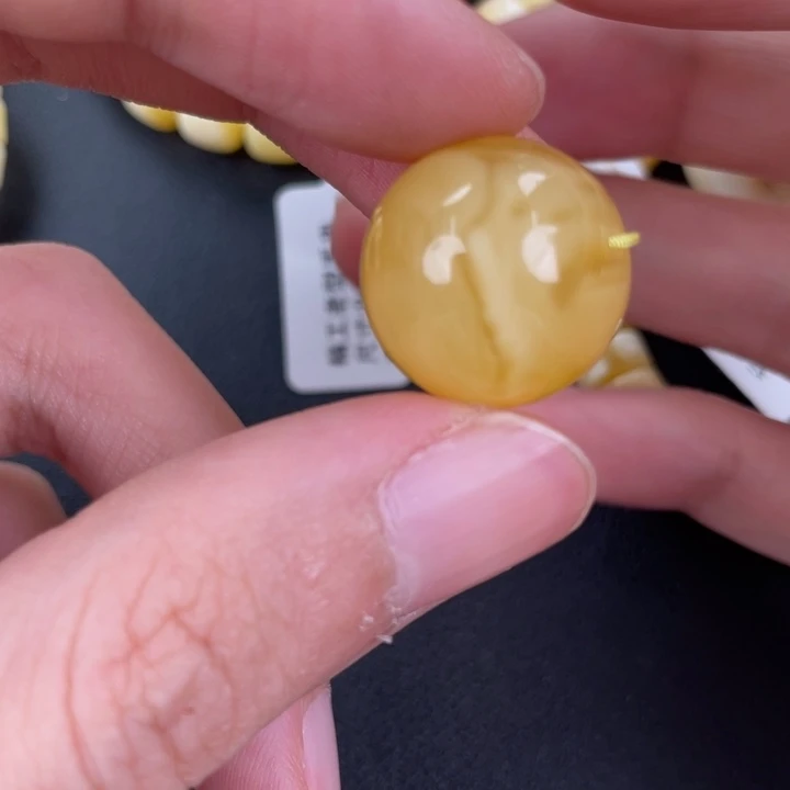 琥珀裸石未镶嵌天然28