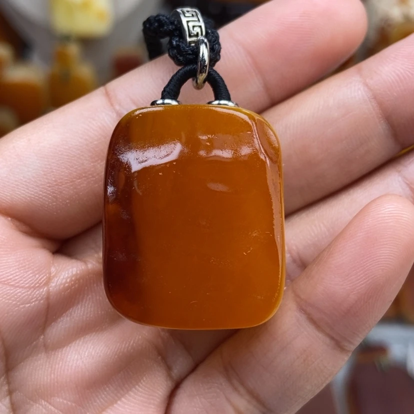【闪购商品】琥珀颈饰未镶嵌