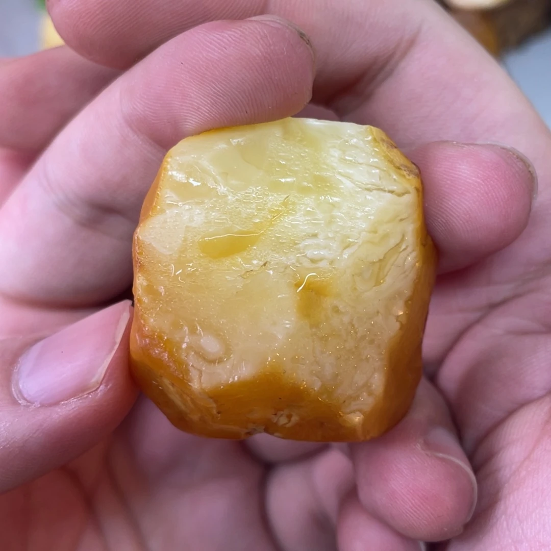 定制琥珀天然琥珀