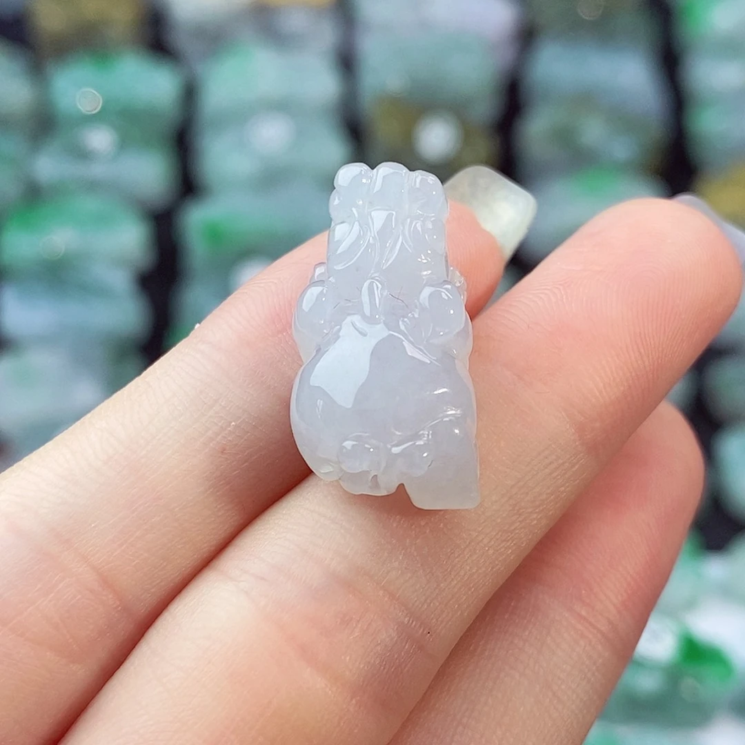 颈饰未镶嵌翡翠天然