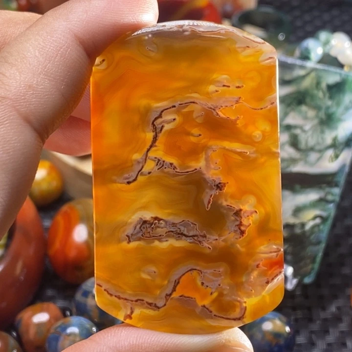 搬***人玛瑙/玉髓未镶嵌颈饰