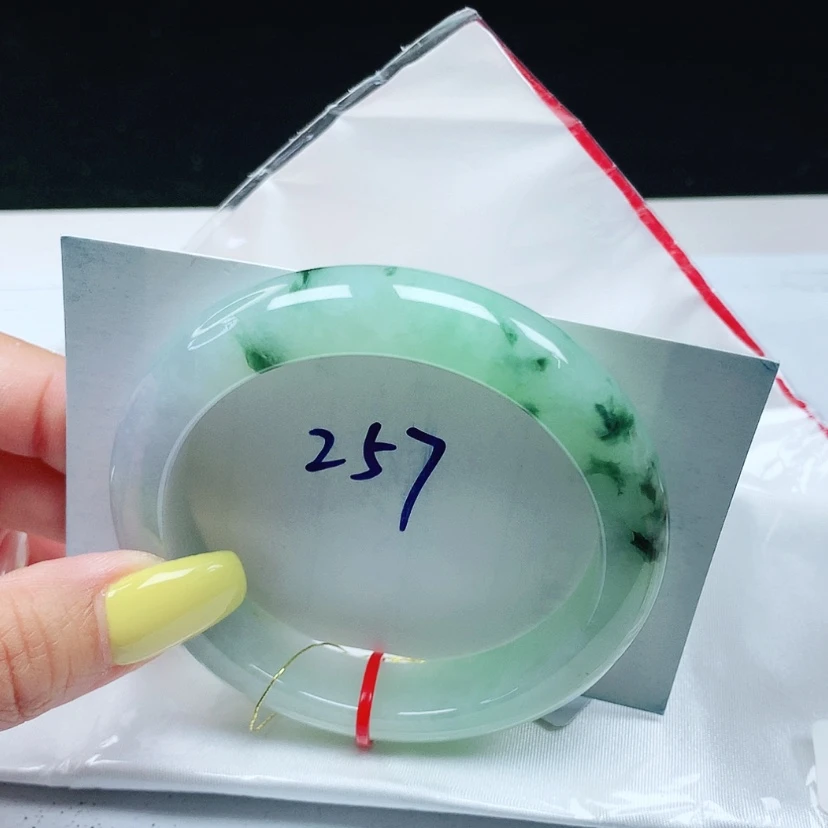 【闪购商品】翡翠手镯未镶嵌 正圈56+