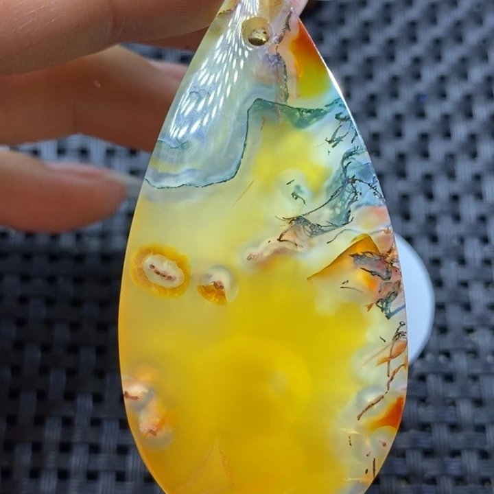 未镶嵌颈饰玛瑙/玉髓宝*