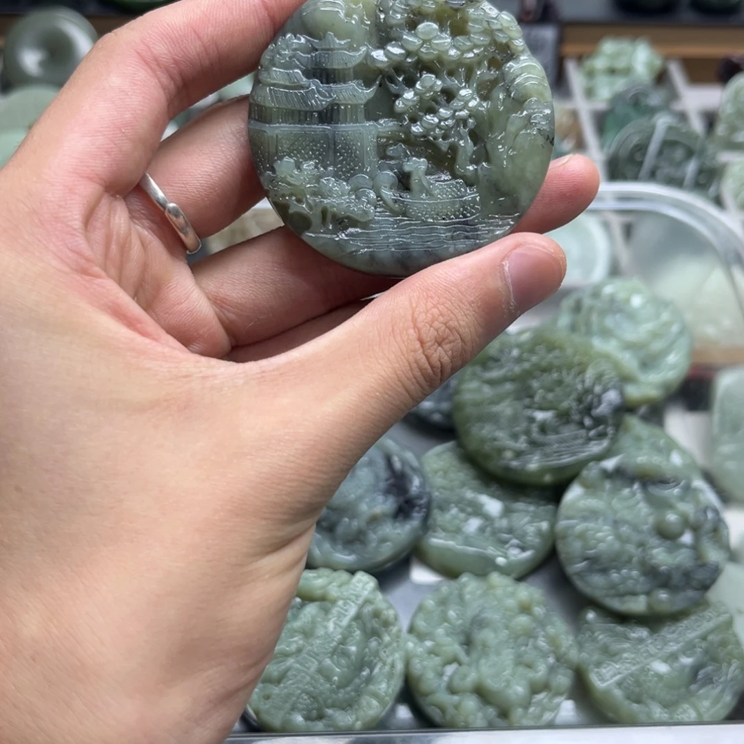 和田玉未镶嵌颈饰