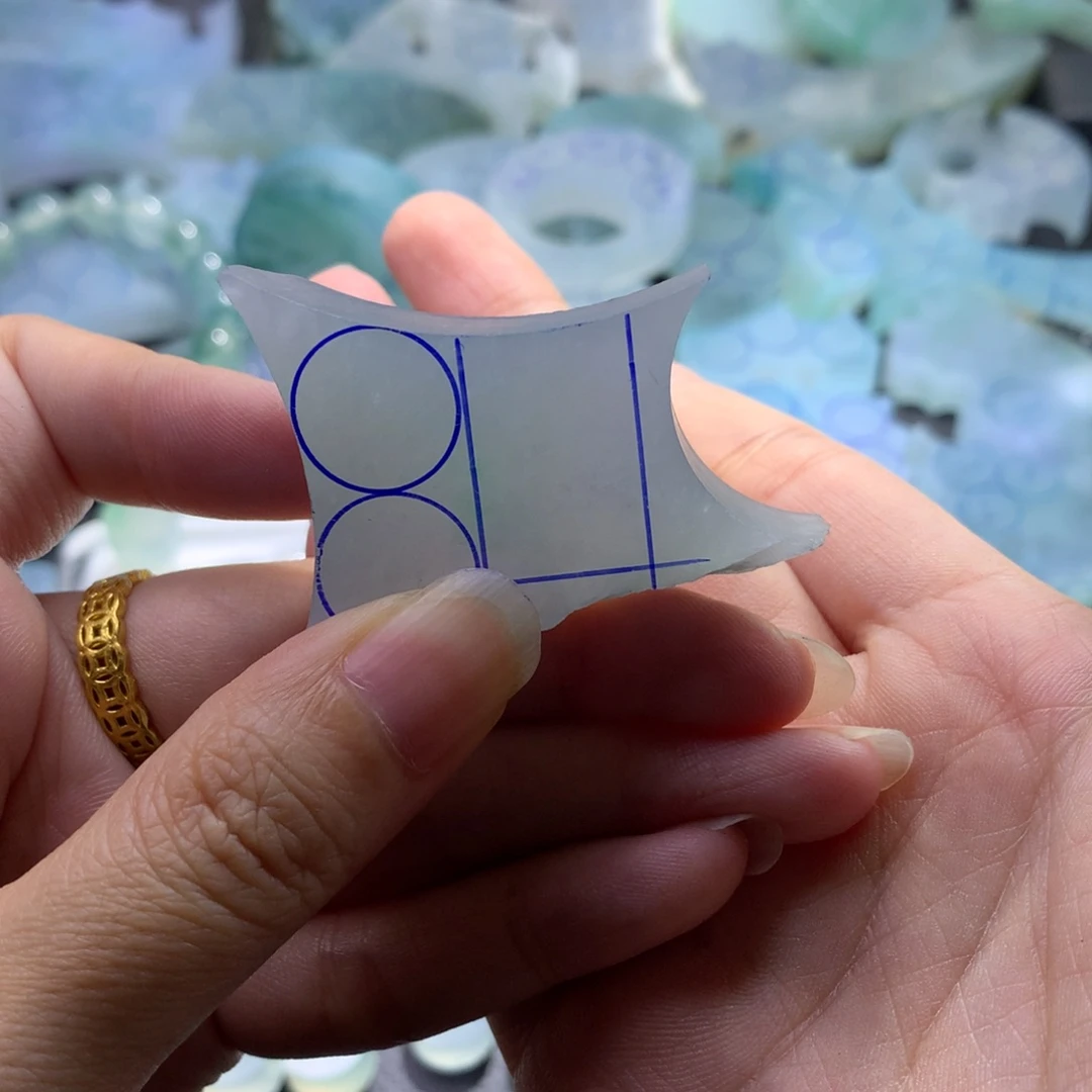 蓝***色定制翡翠未镶嵌福利