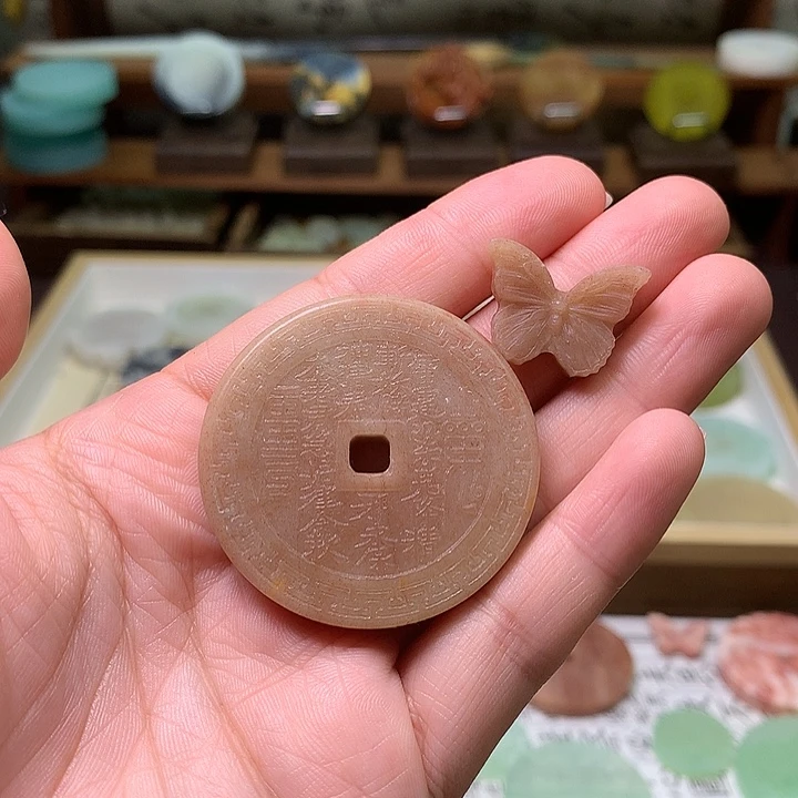 未镶嵌蛇纹石玉颈饰
