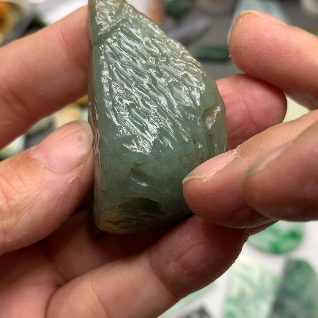 翡翠颈饰未镶嵌翡翠