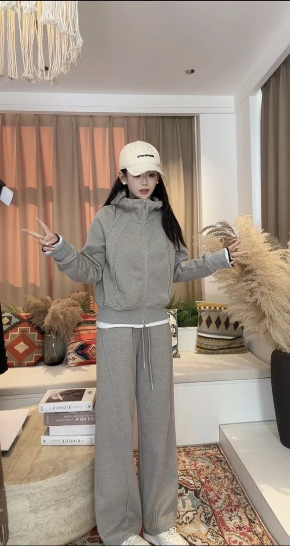 【带刺绣】加绒休闲风显瘦时尚套装气质女装冬季爆款