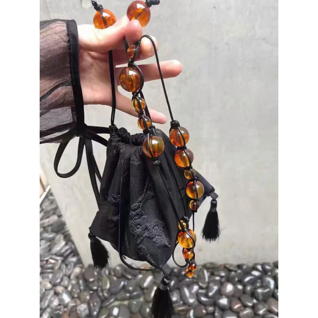 新款2024新中式国风旗袍搭配风格手工制作设计款提花玳瑁色串珠包