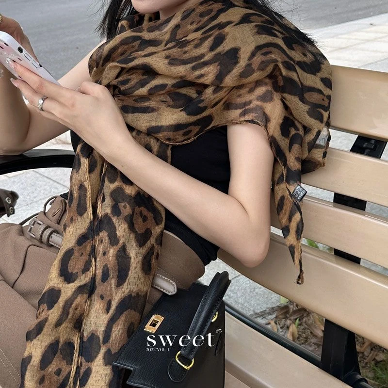 涉谷辣妹时髦精超大豹纹丝巾披肩围巾腰巾氛围感丝巾气质洋气时尚