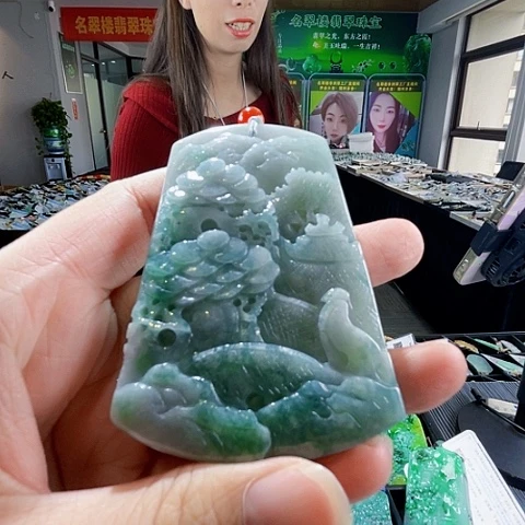 翡翠未镶嵌颈饰翡翠