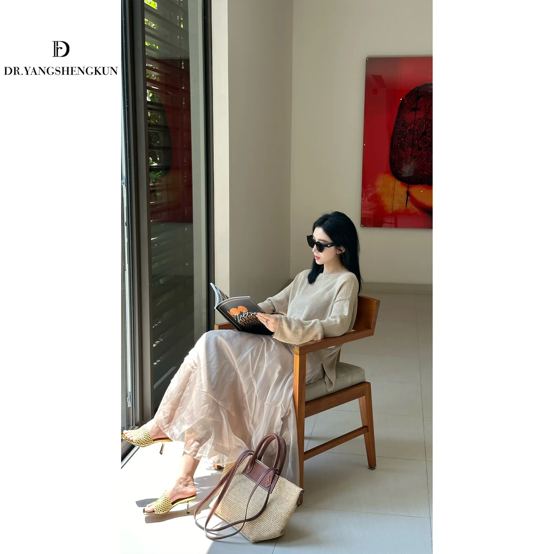 杨圣坤气质显瘦侧开叉镂空针织衫老钱风松弛感女装DR2502-2302