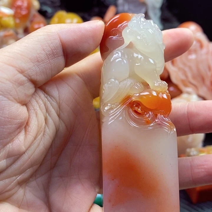 枣***枣寿山石印石八方来财………………