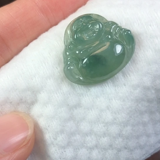 翡翠未镶嵌颈饰缅甸A货，每天下午1点半开播