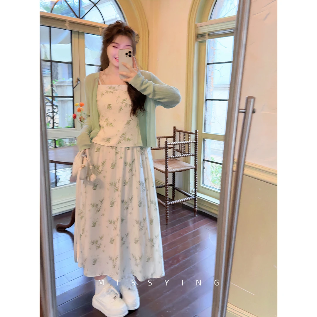 应小姐【竹光庭】微胖大码春款显瘦气质氛围百搭时尚背心+半裙套装