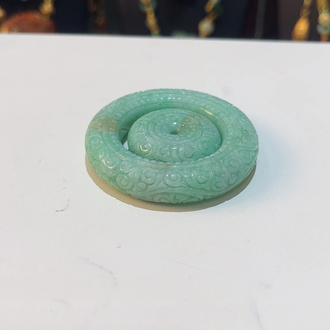 翡翠裸石子母扣全珠链一套